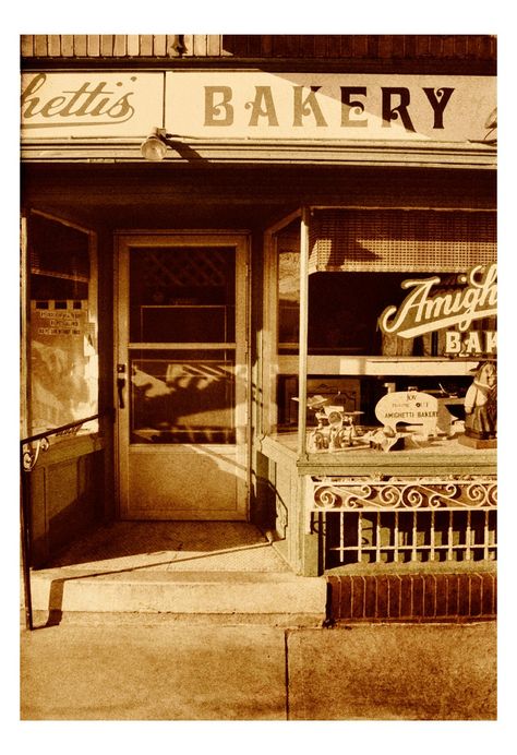 Bakery Vintage, Bakery Style Cake, Bakery London, Bakery Website, Vintage Film Photography, Vintage Bakery, Bakery Sign, Italian Bakery, Miniature Bakery