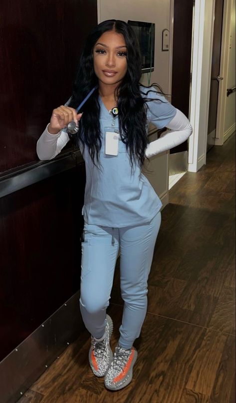 Black Nurse Lifestyle, Outfits For Nursing School, Pregnant Nurse Aesthetic, Nurse Scrubs Outfits Black Women, Travel Nurse Aesthetic Black Women, Cute Doctor Outfits, Baddie In Scrubs, Rich Nurse Gang, Patient Care Technician Aesthetic