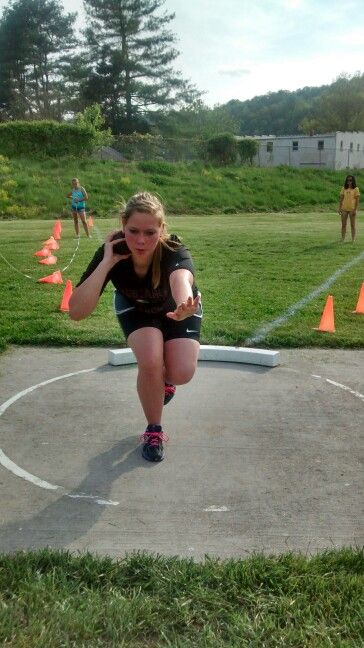 Track  Shotput Photography Track Action Shots, Shotput Track And Field, Shotput Workouts, Shot Put, Track And Field, Senior Pictures, Picture Ideas, Photo Ideas, Vision Board