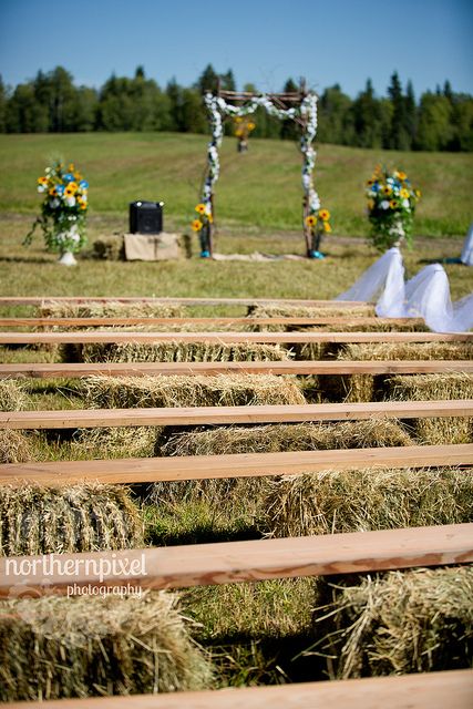 Hay Bale Wedding Benches. If you guys did do the backyard thing this would save you a bunch of money because you wouldn't have to rent chairs and you could reuse the hay as goat food! @Lindsey Grande Grande Grande Grande Grande Grande Grande Grande Huff Hay Bale Ideas, Backyard Wedding Food, Hay Bale Wedding, Wedding Bench, Wedding Ceremony Seating, Backyard Wedding Ceremony, Ceremony Seating, Hay Bales, Outdoor Wedding Decorations