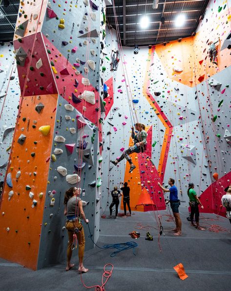 Panda Express Calories, Indoor Climbing Gym, Indoor Climbing Wall, Rock Climbing Gym, Indoor Rock Climbing, Wall Climbing, Indoor Climbing, Sport Climbing, Fitness Routines