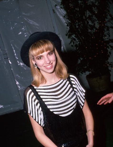 Debbie Gibson turns 45: A look back at her '80s style — and TODAY interview Debbie Gibson 80s Fashion, Debbie Gibson Only In My Dreams, Dress 80s Style, 80s Goth Music, Debbie Ryan Meme, Debbie Gibson, Fashion 80s, 80s Dress, 1980s Fashion