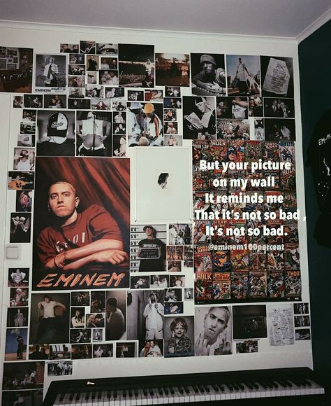 Eminem Wall Decor, 2pac Room Decor, Rapper Bedroom Aesthetic, Room Ideas Eminem, Eminem Poster Room Decor, Eminem Bedroom Decor, Eminem Themed Room, Eminem Room Ideas, Eminem Bedroom