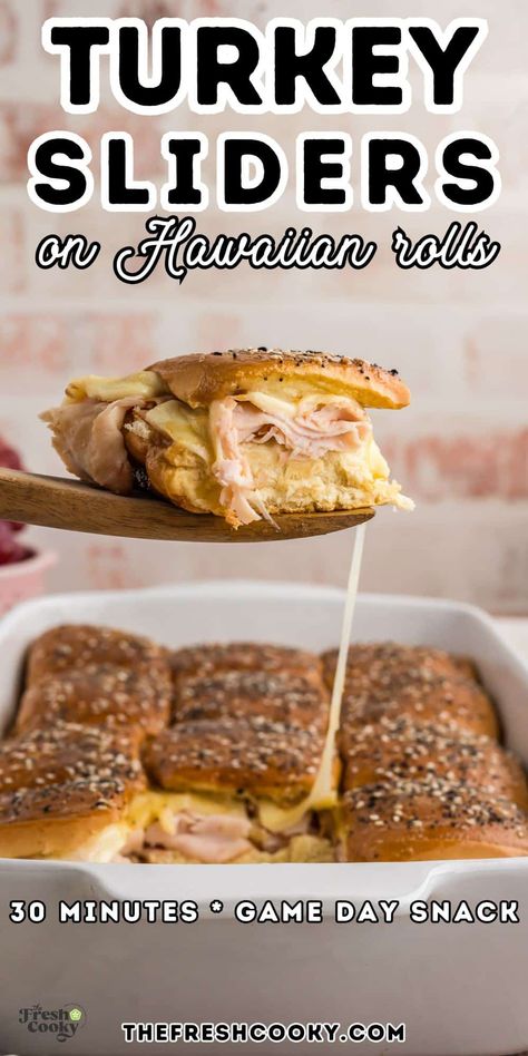 These baked turkey and cheese sliders on King's Hawaiian rolls are the perfect 30-minute meal! Ideal for game day, they're packed with flavor, melty cheese, and a sweet, buttery glaze that’ll have everyone asking for more. Get the recipe via @thefreshcooky Game Day Hawaiian Roll Sliders, Turkey Bacon Hawaiian Sliders, Kings Rolls Sliders, Slider Recipes Hawaiian Rolls Turkey, Turkey And Cheese Hawaiian Rolls Sliders, Turkey Slider Recipes, Baked Turkey Sliders Hawaiian Rolls, Healthy Hawaiian Roll Sliders, King's Hawaiian Sliders