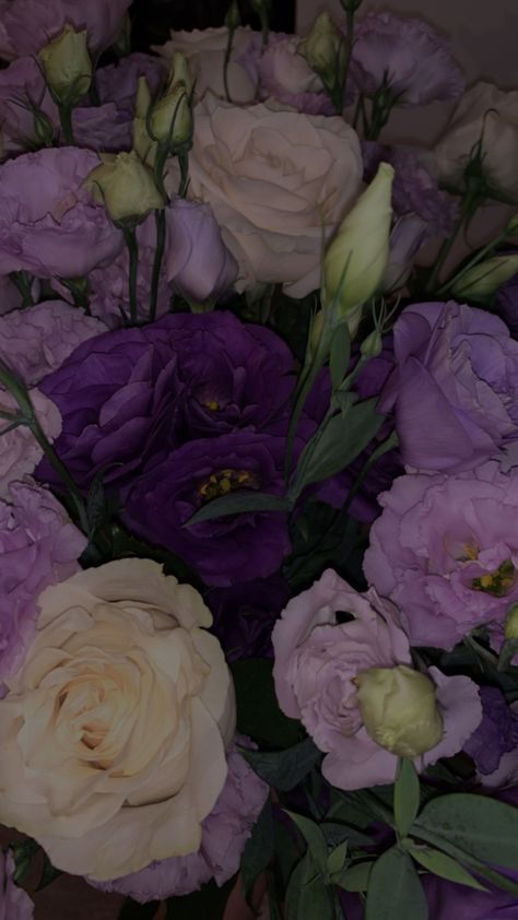 Purple Roses Aesthetic Wallpaper, Roses Aesthetic Purple, Violets Aesthetic Flower, Purple Old Money Aesthetic, Rose Purple Aesthetic, Violet Color Aesthetic, Purple Flower Bouquet Aesthetic, Purple Rose Aesthetic, Brown And Purple Aesthetic