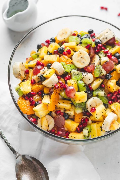 All your favorite winter fruits in a colorful fruit salad with a delicious honey lemon poppy seed dressing. I can't stop making this salad for family dinners and gatherings with friends. #fruitsalad #winterfruits #sidedish Easy Lemon Cake Recipe, Aesthetic Chicken, Lemon Poppy Seed Dressing, Taco Recipes Ground Beef, Salad Aesthetic, Winter Fruits, Healthy Taco Recipes, Winter Fruit Salad, Lemon Cake Easy