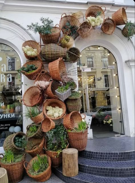 Decoration Vitrine, Desain Pantry, Porch Colors, Stone Steps, Colors Painting, Storefront Design, Concrete Porch, Painting Concrete, Rustic Garden Decor