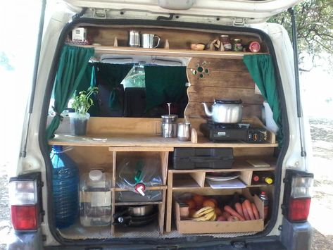 Mazda 5 Camping, Mazda Bongo Interior Ideas, Bongo Van, Minivan Camper, Kangoo Camper, Minivan Camper Conversion, Mazda Bongo, T3 Vw, Minivan Camping