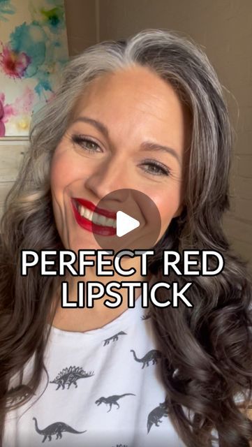 Lipstick That Stays On All Day, How To Apply Red Lipstick, How To Apply Red Lipstick Perfectly, Red Lipstick Tutorial, Rain Beauty, Stay On Lipstick, Red Lipstick Looks, Perfect Red Lipstick, How To Make Red