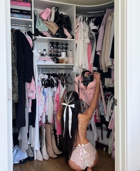 Jadyn Hailey, Closet Full Of Clothes, Closet Aesthetic, Mia 3, Pink Girly Things, Dream Room Inspiration, March 4, Girls World, Room Inspiration Bedroom