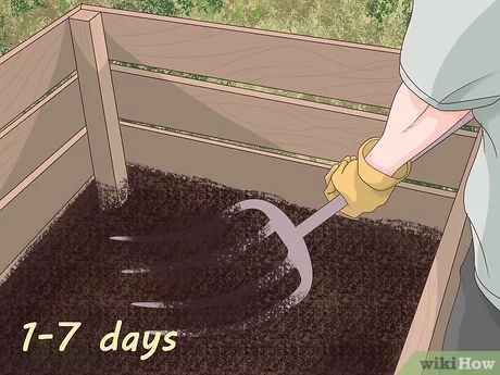 Manure Compost Bin, Horse Manure Management, Small Horse Barn Plans, Manure Composting, Manure Management, How To Compost, Compost Bin Diy, Horse Farm Ideas, Horse Manure