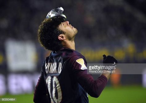 TOPSHOT Paris SaintGermain's Brazilian forward Neymar celebrates after scoring a penalty kick during the French League Cup quarterfinal football... Neymar Celebration, Neymar Shoes, Neymar Boots, Neymar Football Boots, Rod Wave Lyrics Wallpaper, Neymar Goal, Neymar Photos, Football Celebrations, Neymar Psg