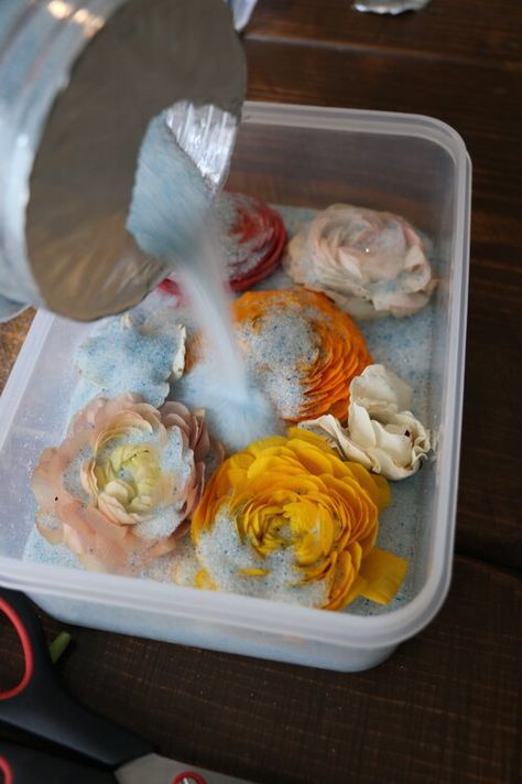 Flower Bouquet Preservation Diy, How To Preserve A Boutineer, Bridal Bouquet Storage, Wedding Flower After Wedding, Resin Bridal Bouquet Diy, Flower Pressing Ideas Wedding Bouquets, Wedding Bouquet Resin Diy, How To Preserve A Bridal Bouquet, Bride Bouquet Preservation