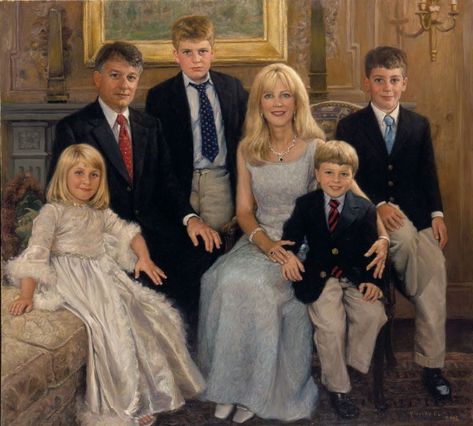 Family Oil Painting Portrait, Painted Family Portraits, Family Portrait Reference, Royal Family Photoshoot Ideas, Rich Family Portrait, Family Portraits Painting, Old Family Portraits, 18th Photoshoot, Royal Portraits Painting