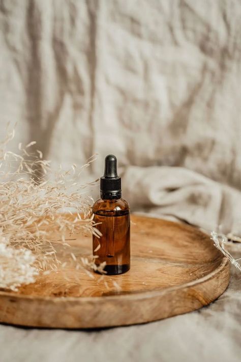 Essential Oils Photoshoot, Essential Oil Photoshoot, Essential Oil Product Photography, Oil Photography Ideas, Essential Oil Aesthetic, Nature Product Photography, Essential Oils Photography, Hair Oil Aesthetic, Herbal Aesthetic