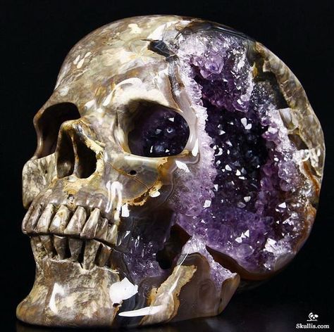 Magical ✨ . A little bit of beauty to get you through the Sunday blues . By Skullis #skull #geodeskull #geode #amethyst #amethystskull #amethysts #crystal #crystals #crystalskull Sunday Blues, Skull Sculpture, Dinosaur Egg, Crystal Aesthetic, Dinosaur Eggs, Crystal Geode, Skull Decor, Skull Carving, Amethyst Geode