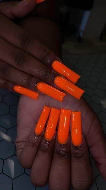 Orange And Gold Nails Acrylic, Acrylic Nails Neon Orange, Orange Nails Long, Orange Nails Aesthetic, Orange Nails Neon, Solid Color Acrylics, Neon Orange Acrylic Nails, Orange Bling Nails Rhinestones, Yellow Orange Nails