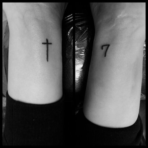 Cross and lucky number 7 tattoo Lucky Number 7 Tattoo, 7 Tattoo Number Design, Number 7 Tattoo, Tattoo Designs For Guys, Jesus Tattoos, Designs With Meaning, Tattoo Number, Mini Tats, Cowgirl Tattoos