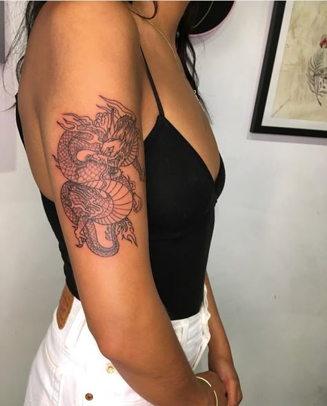 Dragons Tattoo, Tattoo Placements, Chinese Dragon Tattoos, Dragon Tattoo For Women, Snakebites, Upper Arm Tattoos, Cat Tattoos, Inspiration Tattoos, Butterfly Tattoos