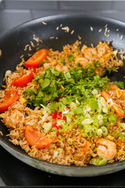 Thai Fried Rice Thai Fried Rice Recipe, Thai Fried Rice, Rice Side Dish Recipes, Panang Curry, Vegan Fish, Rice Side Dishes, Best Thai, Thai Street Food, Vegan Eggs