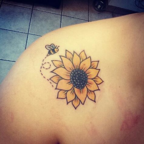 Sunflower tattoo :) Sunflower Bumble Bee Tattoo, Sunflower Tattoo With Bee, Sunflower Bee Tattoo Design, Bee Sunflower Tattoo, Sunflower Bee Tattoo, Yellow Sunflower Tattoo, Sunflower And Bee Tattoo, Bee Tattoo Ideas, Sunflower Tattoo Thigh