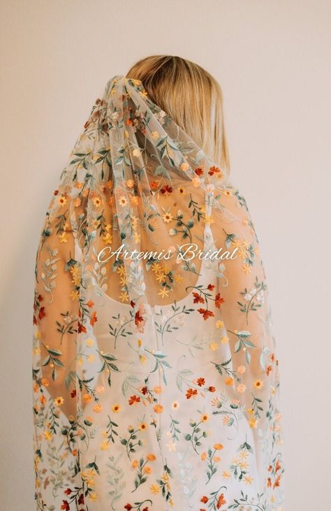 Autumn Wedding Veil, Fall Embroidered Veil, Veil With Flowers, Wildflower Veil, Embroidered Veil, Elbow Veil, Wildflower Wedding Theme, Fingertip Veil, Floral Veil