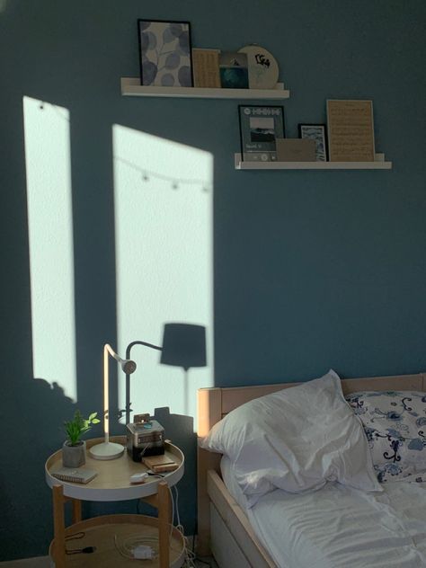 Blue Clean Room Aesthetic, Aesthetic Room Blue Walls, Blue Walls Room Aesthetic, Blue And Brown Room Aesthetic, Blue Walls Bedroom Aesthetic, Blue Bedroom Walls Aesthetic, Blue Wall Room Aesthetic, Blue Minimalist Room, Blue Wall Bedroom Aesthetic