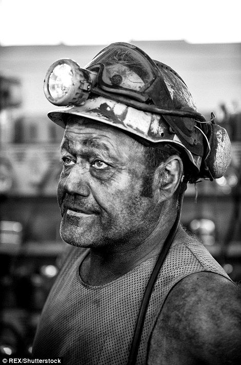 Deep Mining Pictures, Mine Worker, Space Miner, Street Photography People, Monster Makeup, Coal Miners, Environmental Portraits, Thats All Folks, Dry Eye