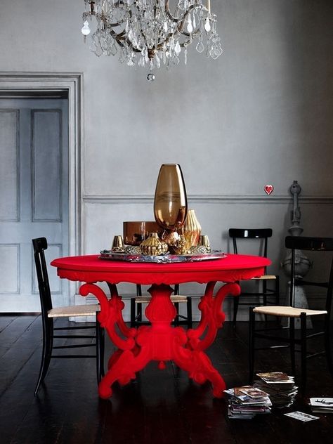 Decorating with Red Accents: 35 Ways to Rock the Look Grey Dining Room, Furniture Redo, Red Table, Dark Interiors, Style Deco, Cool Chairs, Paint Ideas, Room Paint, Dining Room Design