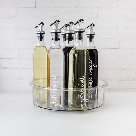 Organisation Labels, Oil And Vinegar Bottles, Oil Pourer, Pantry Containers, Pantry Organisation, House Organisation, Kitchen Organization Pantry, Kitchen Organisation, Olive Oil And Vinegar