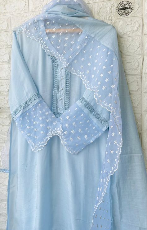 Sky Blue Suit Design, Shalwar Kameez Design, Lace Designs On Suits, Style Outfits Summer, Sky Blue Suit, Kameez Design, Suite Design, Simple Dress Casual, Stylish Kurtis Design