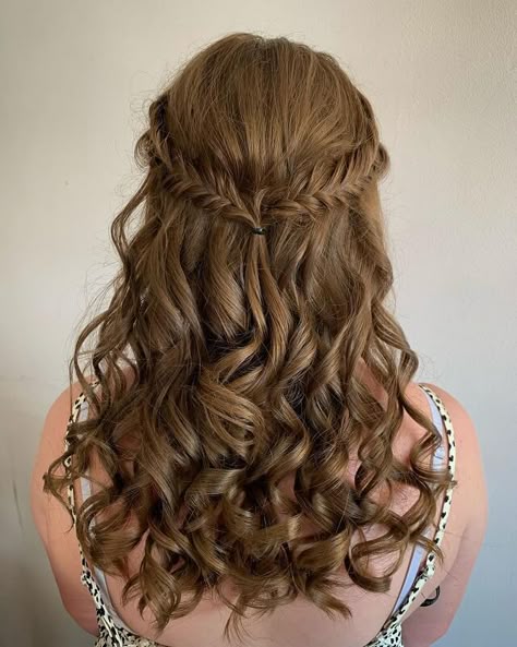 Ponytail With Curly Hair | Braids With Curly Hair #hairstyles Hairstyles For Prom Half Up, Half Up Half Curly Hairstyles, Curly Hairstyles For Homecoming Curls, Curly Braid Half Up Half Down, Half Up Curly Prom Hair, Half Up Half Down Bridesmaid Hair Curly, Haïr Style Curly Hair Wedding, Hair Curly Style Ideas, Down Curly Hairstyles For Prom