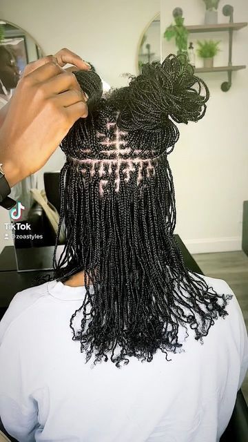 Microlocs Extension Styles, Microlocs Installation, Microlocs Braids, Micro Braid Locs, Microlocs With Extensions, Colored Microlocs, Microlocs Inspiration, Microlocs Hairstyles, Knotless Twist