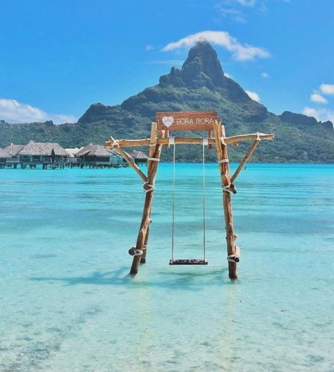 Travel Bora Bora, Pretty Travel Destinations, Bora Bora Four Seasons, Bora Bora Aesthetic, Bora Bora Activities, Bora Bora Trip, Bora Bora Beach, Vacay Aesthetic, Bora Bora Vacation