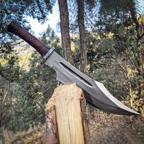 Handmade Ready to Use Bowie Knife With Leather Sheath-13 Inch 5160 Carbon Steel & Full Tang Rosewood Handle-personalized Gift for Him - Etsy Pretty Knives, D2 Steel, Collectible Knives, Cool Swords, Cool Knives, Bowie Knife, Fixed Blade Knife, Hunting Knife, Knife Making