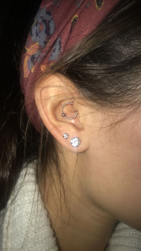 Daith Piercing Combination, Migraine Piercing Earrings, Migraine Piercing Daith, Natural Life Headband, Ear Piercing For Migraines, Piercing For Migraine Relief, Daith Piercing Migraine, Migraine Piercing, Pretty Piercings