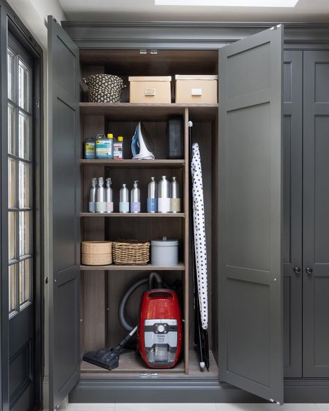 Boot Room Utility, Utility Room Storage, Utility Room Designs, Humphrey Munson, Kitchen Cabinetry Design, Utility Cupboard, Laundry Room Layouts, Laundry Room Renovation, Laundry Tips