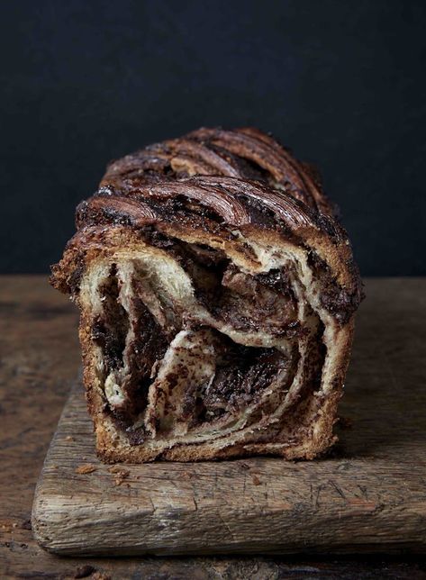 Chocolate Babka Recipe | Make this world-famous creation from home! Breads Bakery, Bakery New York, Babka Recipe, Restaurants In Nyc, Chocolate Babka, Famous Chocolate, New York Food, Best Bakery, Popular Desserts