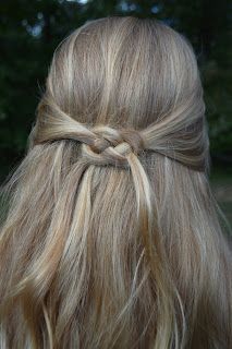 Renfaire Hair Easy, Celtic Hair Accessories, Milk Maid Braids Long Hair, Celtic Braids Tutorial, Irish Hairstyles For Women, Medieval Hair Tutorial, Anglo Saxon Hairstyles, Celtic Knot Hairstyle, Celtic Braid Tutorial