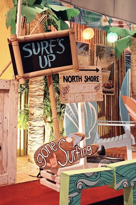 Surf Shack Vbs, Surfer Party, Decoration Surf, Australia Party, Surf Birthday Party, Homecoming Themes, Surf Birthday, Surf Party, Aloha Party