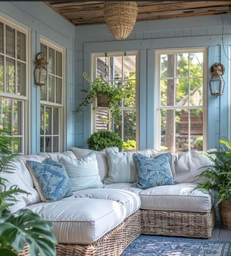 Indoor Sunroom Ideas, Small Sunroom Ideas, Indoor Sunroom, Small Sunroom, Sunroom Decorating, Sun Rooms, Sunroom Ideas, Casa Country, Dream Beach Houses