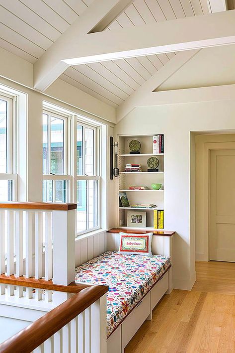 Beautiful coastal Maine home envisioned for idyllic summer getaways New England Coastal Homes, Mud Room Entry, Maine Cottage, Coastal Maine, Maine Coast, Coastal Home, Eclectic Home, Window Seat, Coastal Homes