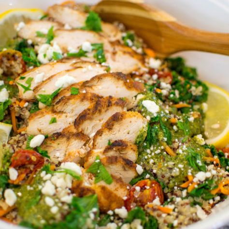 First Watch Power Bowl Recipe, Kos, Chicken Broccoli Quinoa Bowl, Pesto Bowl Recipe, Pesto Chicken Quinoa Bowl First Watch, First Watch Chicken Pesto Quinoa, First Watch Quinoa Power Bowl, Quinoa Pesto Bowl, First Watch Power Breakfast Quinoa Bowl