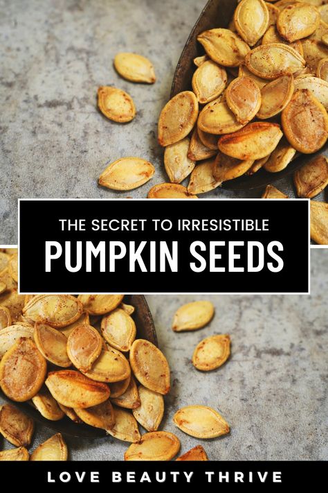 Making Pumpkin Seeds, Pumpkin Seeds Baked, Pumpkin Seed Recipes, Healthy Halloween Treats, Roasted Pumpkin, Roasted Pumpkin Seeds, Crunchy Snack, Roast Pumpkin, Baked Pumpkin