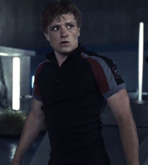 Josh Hutcherson Peeta, Josh Huterson, Sean Anderson, Hunger Games Peeta, Male Cartoon Characters, I Volunteer As Tribute, Finnick Odair, Hunger Games 3, Peeta Mellark