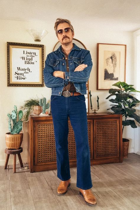 Vintage Denim on Denim and Corduroy Vintage Wrangler Jacket, Corduroy Outfit Men, Grandpa Outfit, Wrangler Denim Jacket, Cowboy Denim, Bell Bottoms Outfit, Denim Jacket Vintage, 70s Denim, Outfit Retro