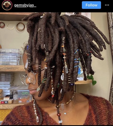 Locs Hair Accessories, Locs With Hair Jewelry, Dreads Jewelry, Loc Decoration, Alternative Loc Styles, Loc Jewelry Aesthetic, Hair Jewelry Locs, Locs With Accessories, Decorated Locs