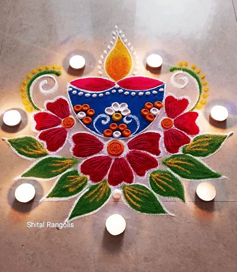 Karthikai Deepam Decoration, Modern Rangoli, Rangoli Designs Videos, Ganpati Rangoli, Simple Art Designs, Jute Sarees, Puja Mandir, Rangoli Designs For Competition, Poster Rangoli