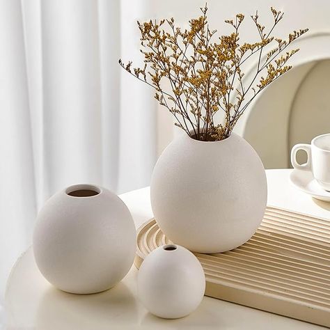 Amazon.com: Ceramic Vase Set of 3 for Modern Home Decor, Boho Vase White Round Vase Minimalist Decorative Vase for Table Centerpiece Wedding Dining Living Room Office Entryway Coffee Table Decor : Home & Kitchen Styling Vases Home Decor, Vases Pampas, Amelie Apartment, White Round Vase, Table Centerpiece Wedding, Gold Living Room Decor, Vase Minimalist, Wedding Dining, Boho Vase