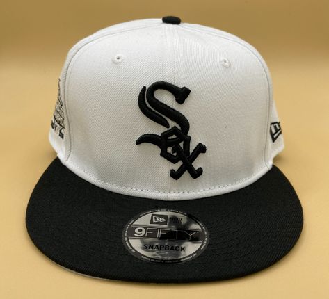 New Era Hats Chicago White Sox New Era White Custom Patch Snapback Swag Hats, 2000s Clothing, Custom Patch, New Era Snapback, Mall Of America, Nhl Jerseys, Black Snapback, Jersey Outfit, Custom Patches